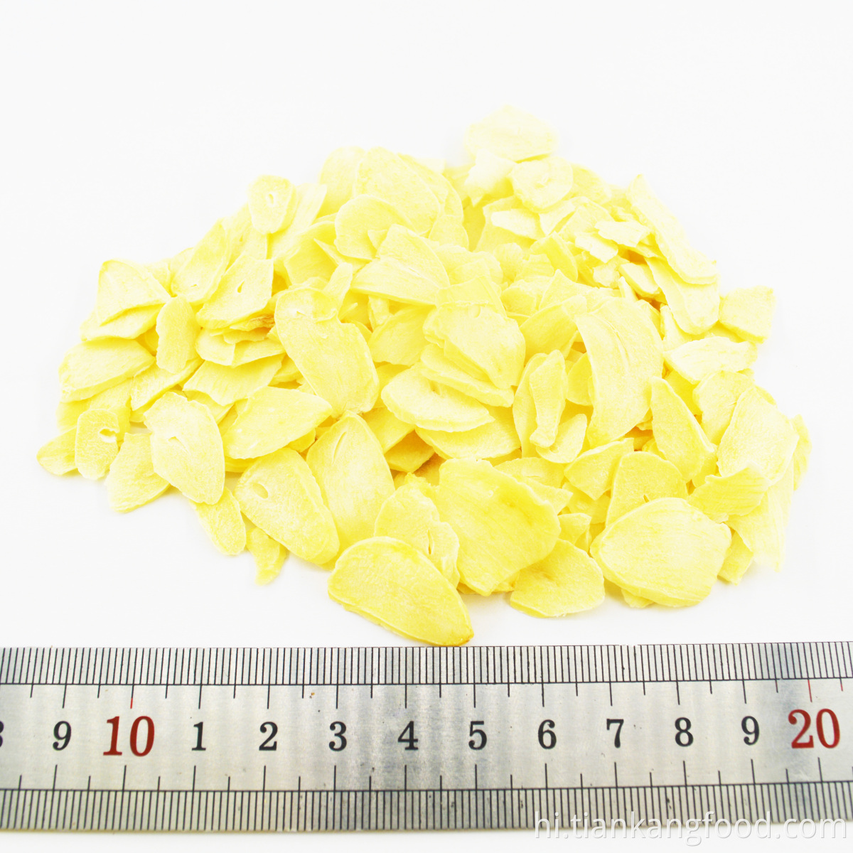 सूखे लहसुन के गुच्छे Dried Garlic Flakes